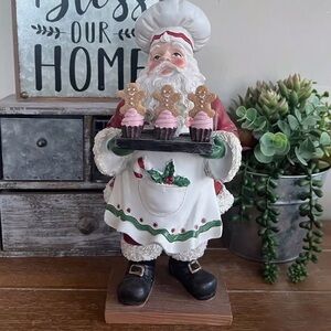 New Christmas Santa Holding Gingerbread Cupcakes